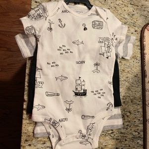 Carter's One Pieces - Carters Three Piece Onesie Set Carter's One Pieces - Carters Three Piece Onesie Set